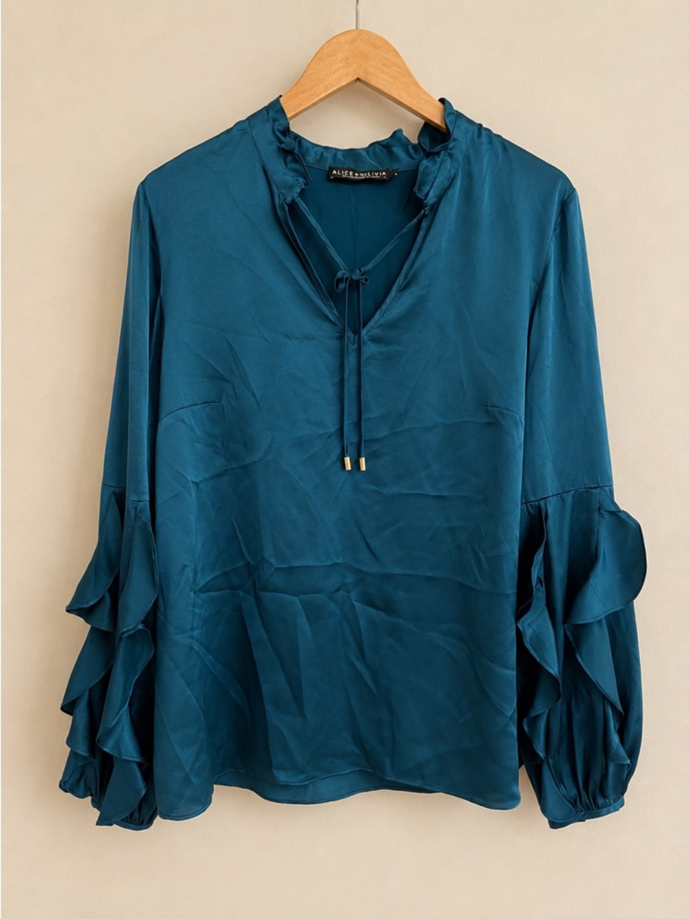 Alice & Trixie 100% Silk Ruffle Sleeve Blouse Teal Tie Neck USA Size L - Picture 2 of 7